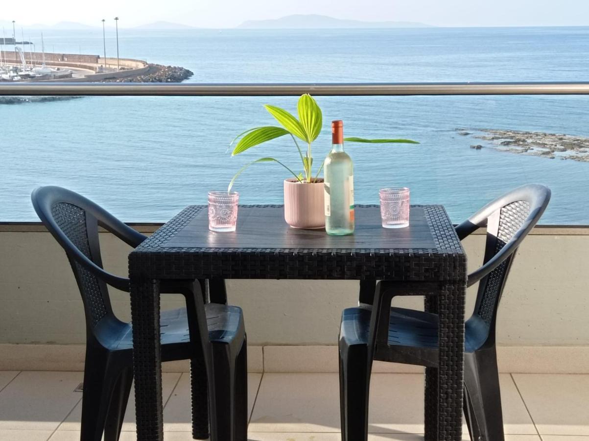 الشقق الفندقية بورتو توريسفي  Boutique Lungomare المظهر الخارجي الصورة